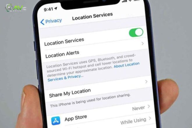 iPhone location service feature