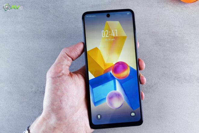 iPhone 16 Vs Samsung S25 Display